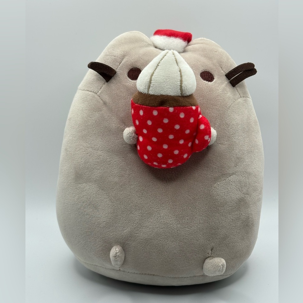 Gund Pusheen Plush Snackable Hot Cocoa Chocolate Christmas Holiday Santa Hat 9"